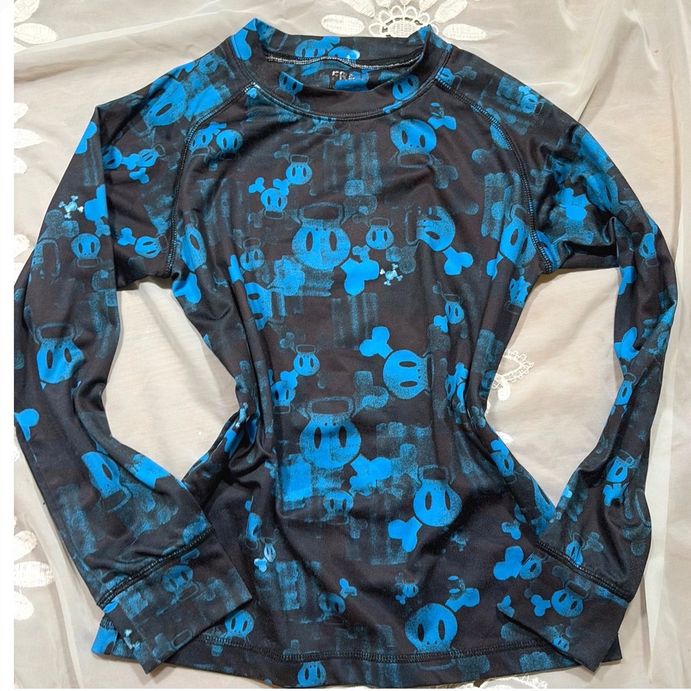 Y2K Scene Paul Frank Long Sleeve Kettlebell Skull Graphic Athletic Top Black
